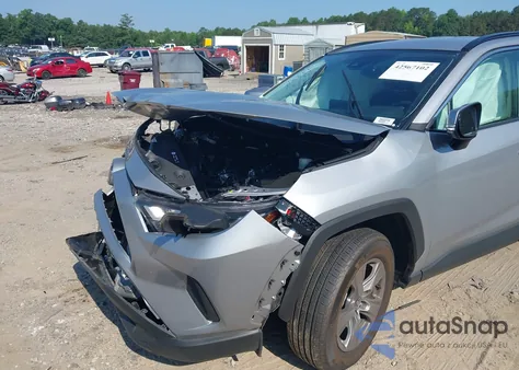 2024 Toyota Rav4 Xle/Xle Premium из США, поврежденный, VIN 2T3W1RFV8RW332730